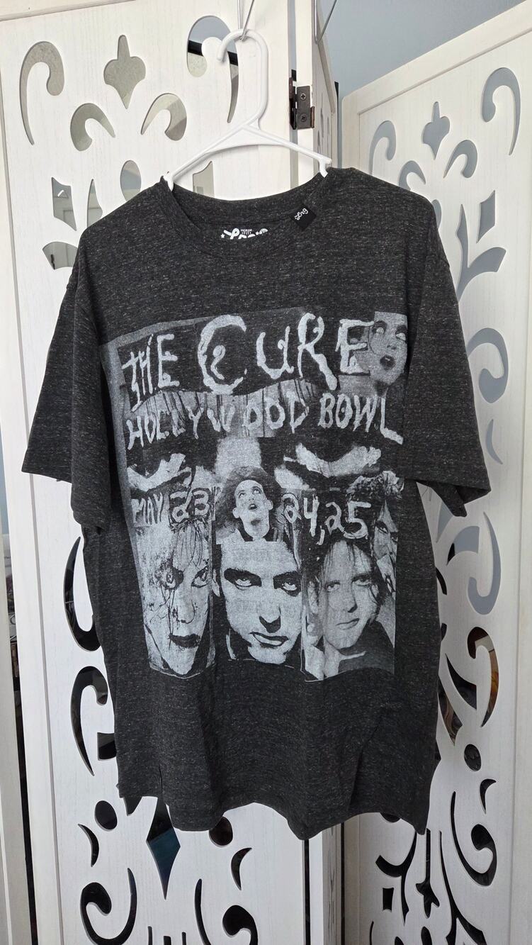 The Cure Hollywood Bowl 4.25 Graphic Band T-Shirt XL LRG Premium Fit Gray Rock